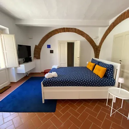 Casa Leonardo Livorno