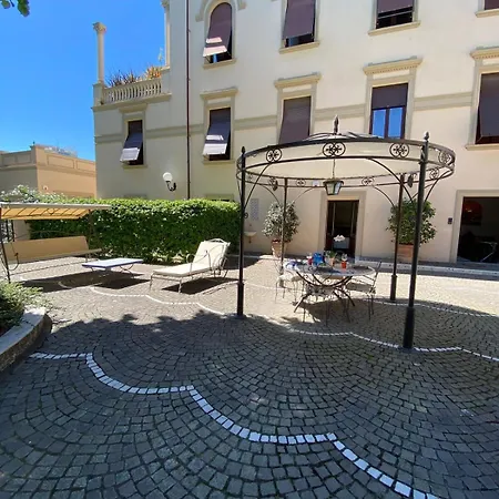 Casa Leonardo *